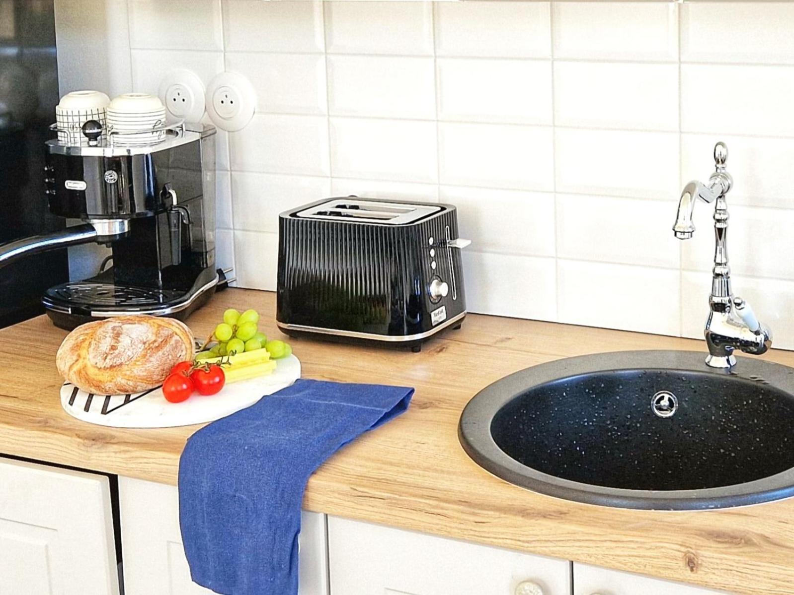 Villa Follemira Cz - Kitchen - Garden - Bike Storage Pencin 외부 사진